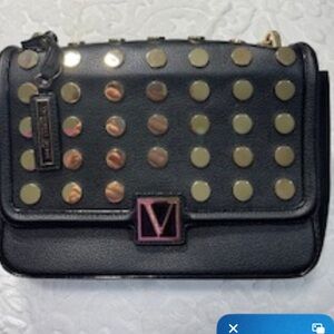 GUC - VICTORIA SECRETS BLACK CROSSBODY WITH GOLD STUDS